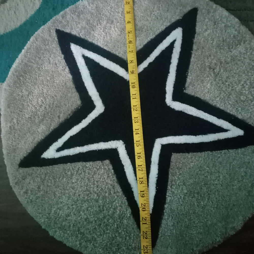 Dallas Cowboys hand craft rug. (made by me) - Picture 2 of 3